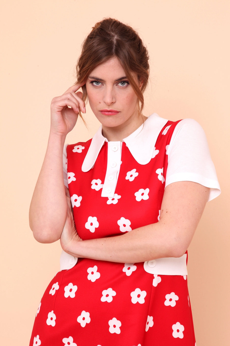 Robe rouge à fleurs blanches – HAFTER MODE
